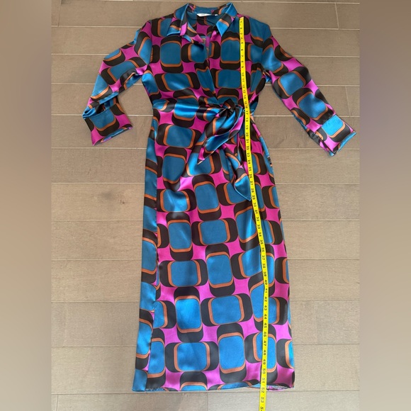 ZARA Satin-Effect Wrap Dress - Picture 4 of 7